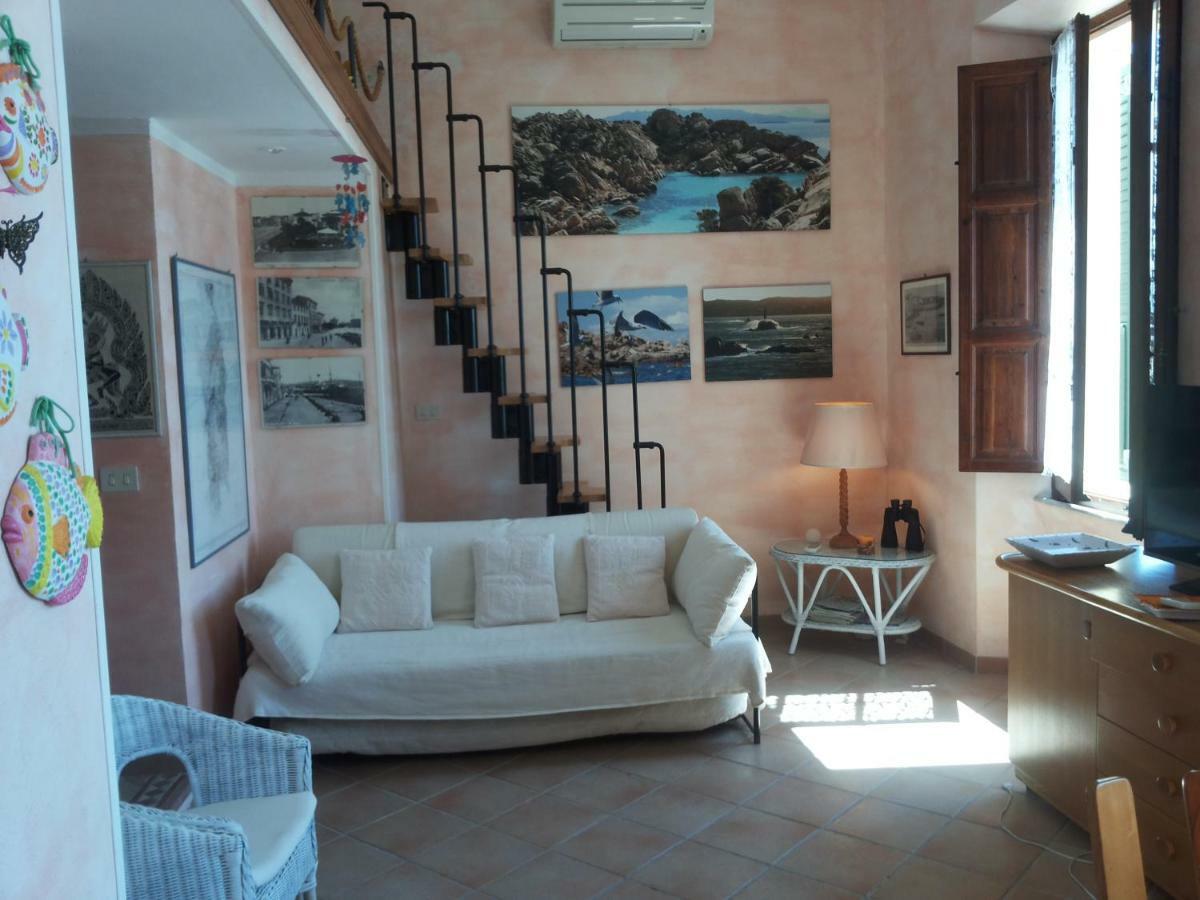 Casa Vacanze Della Maddalena Villa La Maddalena  Buitenkant foto