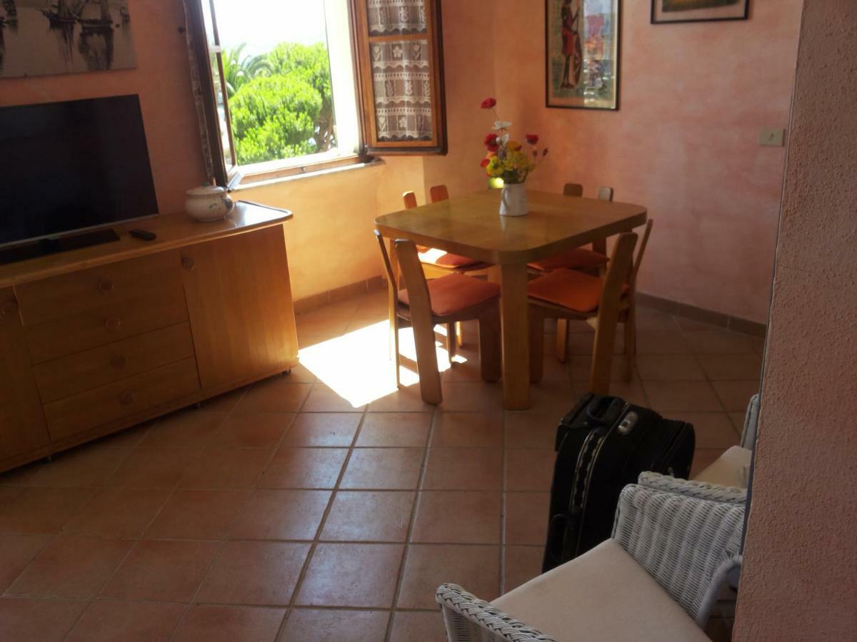 Casa Vacanze Della Maddalena Villa La Maddalena  Buitenkant foto