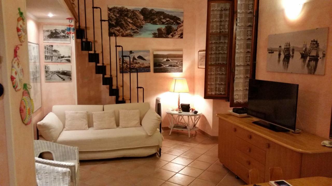 Casa Vacanze Della Maddalena Villa La Maddalena  Buitenkant foto