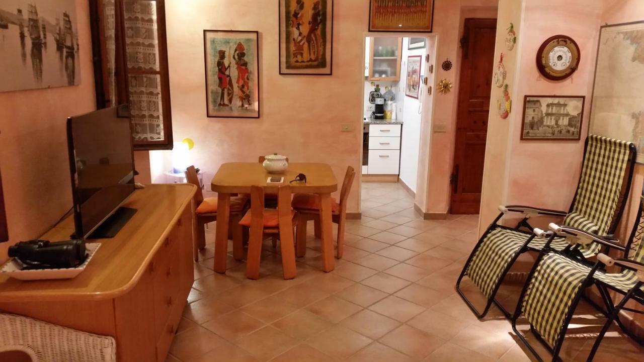 Casa Vacanze Della Maddalena Villa La Maddalena  Buitenkant foto